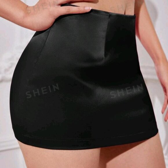 Satin Mini Skirt - Picture 4 of 5